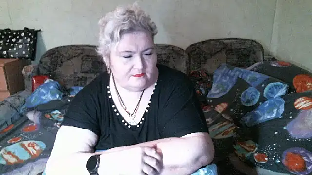 Snapshot of Lana555 chatting on 11, 10, 2025 Lana555 online show from 11, 10, 2025