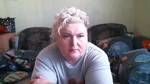 Snapshot of Lana555 chatting on 13, 10, 2025 Lana555 online show from 13, 10, 2025