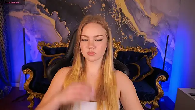 Snapshot of CelesteNoir chatting on 6, 11, 2025 CelesteNoir online show from 6, 11, 2025