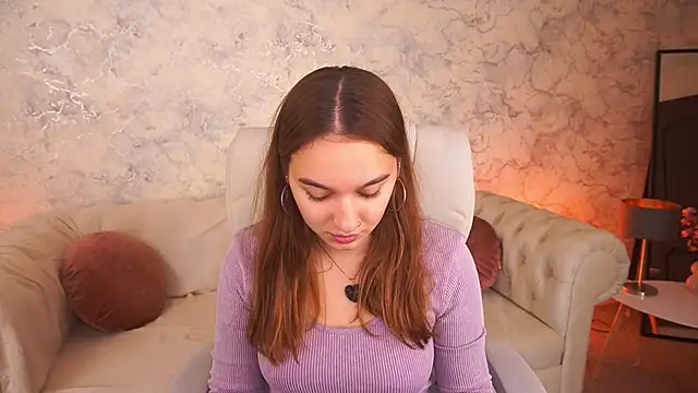 Snapshot of UrMuseOn chatting on 19, 11, 2025 UrMuseOn online show from 19, 11, 2025