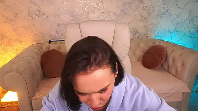 Snapshot of UrMuseOn chatting on 14, 12, 2025 UrMuseOn online show from 14, 12, 2025