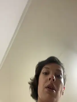 Piggiteablacktea online show from 21, 10, 2025