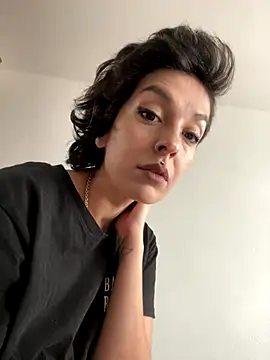 Piggiteablacktea online show from 25, 10, 2025