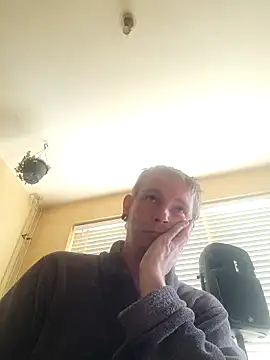 Snapshot of piercingpik chatting on 14, 5, 2026 piercingpik online show from 14, 5, 2026