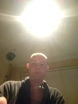 Snapshot of piercingpik chatting on 10, 6, 2026 piercingpik online show from 10, 6, 2026