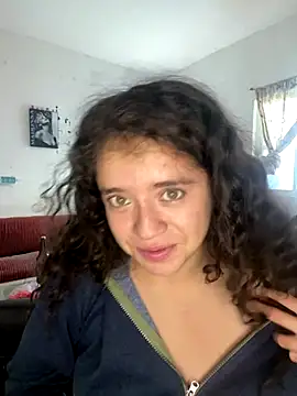 Snapshot of Lucy_YupiSweet chatting on 8, 11, 2025 Lucy YupiSweet online show from 8, 11, 2025