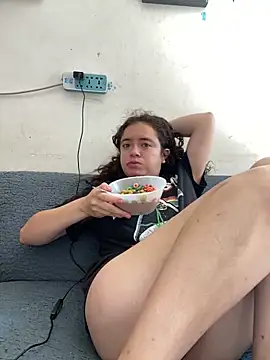 Snapshot of Lucy_YupiSweet chatting on 20, 11, 2025 Lucy YupiSweet online show from 20, 11, 2025