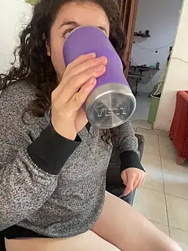 Snapshot of Lucy_YupiSweet chatting on 26, 11, 2025 Lucy YupiSweet online show from 26, 11, 2025