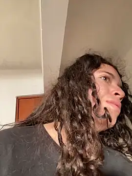 Snapshot of Lucy_YupiSweet chatting on 20, 12, 2025 Lucy YupiSweet online show from 20, 12, 2025