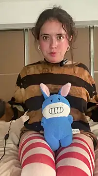 Snapshot of Lucy_YupiSweet chatting on 8, 1, 2026 Lucy YupiSweet online show from 8, 1, 2026