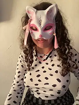 Snapshot of Lucy_YupiSweet chatting on 2, 2, 2026 Lucy YupiSweet online show from 2, 2, 2026