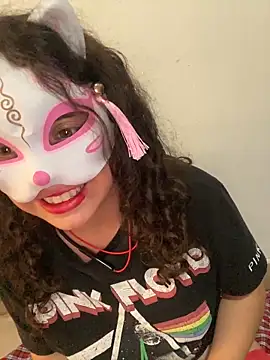 Snapshot of Lucy_YupiSweet chatting on 4, 2, 2026 Lucy YupiSweet online show from 4, 2, 2026