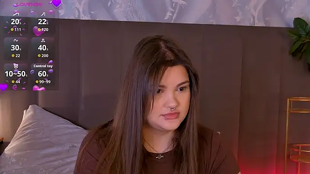 EmilyHyde online show from 25, 2, 2026