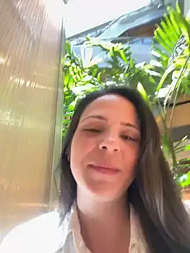 Snapshot of Lady_LauraRose chatting on 21, 11, 2025 Lady LauraRose online show from 21, 11, 2025