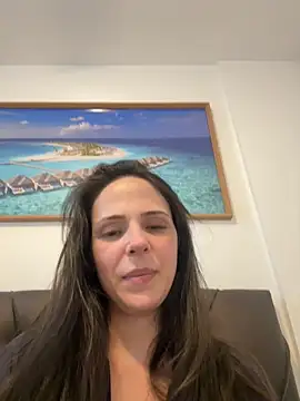 Snapshot of Lady_LauraRose chatting on 15, 12, 2025 Lady LauraRose online show from 15, 12, 2025