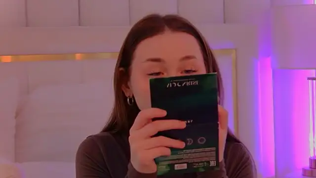 NancySmitts online show from 25, 4, 2026