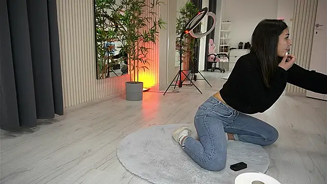 EmmaBlanco online show from 1, 10, 2025