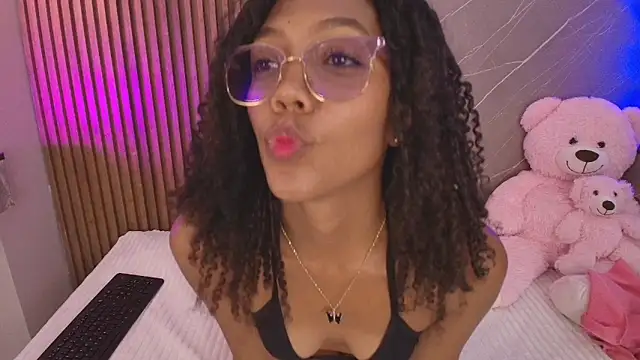 Snapshot of biancaa_18 chatting on 11, 5, 2026 biancaa 18 online show from 11, 5, 2026