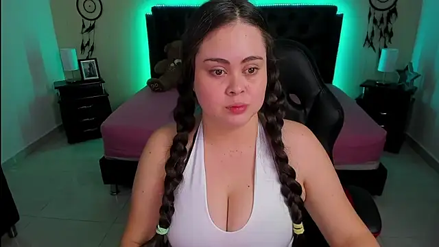 LolaVillalobos online show from 12, 10, 2025