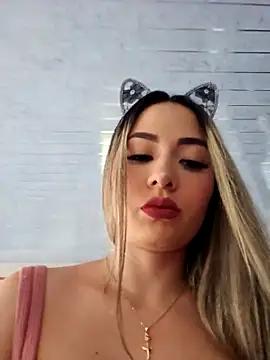 Snapshot of Natasanz chatting on 29, 10, 2025 Natasanz online show from 29, 10, 2025