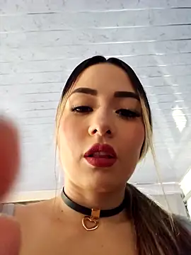 Snapshot of Natasanz chatting on 21, 11, 2025 Natasanz online show from 21, 11, 2025