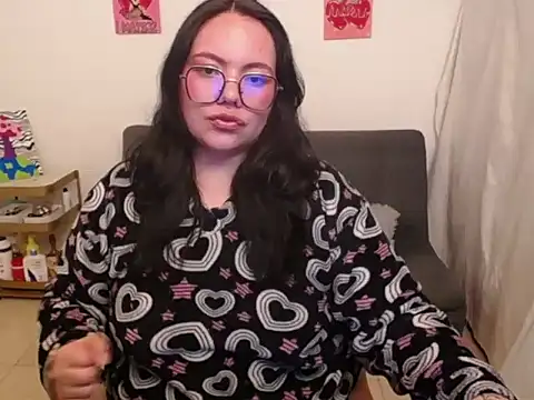 Snapshot of maily888_ chatting on 2, 12, 2025 maily888 online show from 2, 12, 2025