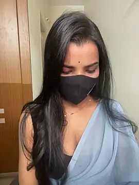 Snapshot of its_ur_flora chatting on 6, 4, 2026 its ur flora online show from 6, 4, 2026