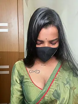 Snapshot of its_ur_flora chatting on 8, 4, 2026 its ur flora online show from 8, 4, 2026