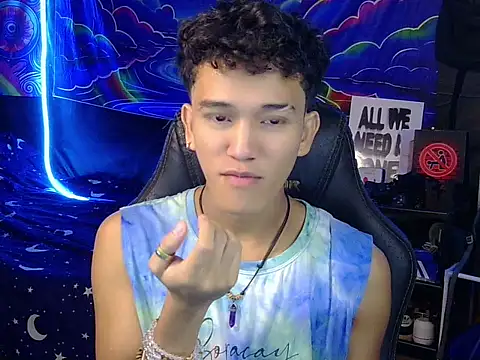 Snapshot of kenbigcockxx chatting on 10, 7, 2026 kenbigcockxx online show from 10, 7, 2026