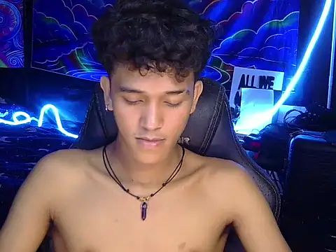 Snapshot of kenbigcockxx chatting on 20, 7, 2026 kenbigcockxx online show from 20, 7, 2026