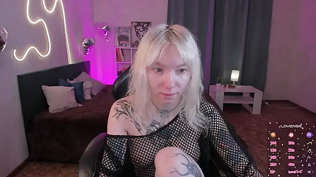 Snapshot of tattoo_art_baby chatting on 13, 5, 2026 tattoo art baby online show from 13, 5, 2026
