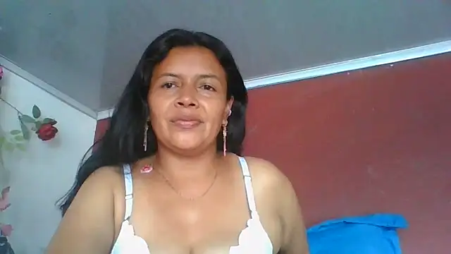 Snapshot of DianaOchoa_ chatting on 11, 7, 2026 DianaOchoa online show from 11, 7, 2026