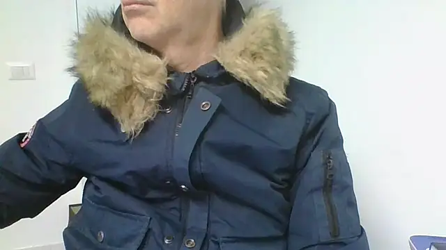 Snapshot of Sensor2000 chatting on 7, 1, 2026 Sensor2000 online show from 7, 1, 2026