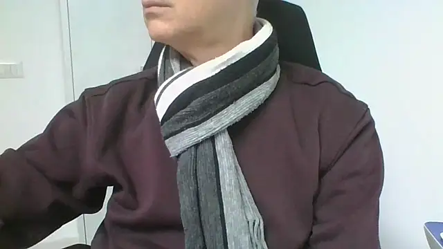 Snapshot of Sensor2000 chatting on 12, 2, 2026 Sensor2000 online show from 12, 2, 2026