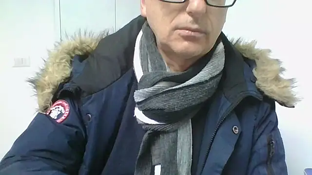 Snapshot of Sensor2000 chatting on 18, 2, 2026 Sensor2000 online show from 18, 2, 2026