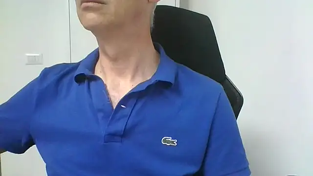 Snapshot of Sensor2000 chatting on 27, 5, 2026 Sensor2000 online show from 27, 5, 2026
