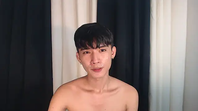 Snapshot of asian_dai chatting on 28, 9, 2025 asian dai online show from 28, 9, 2025