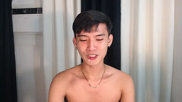 Snapshot of asian_dai chatting on 15, 10, 2025 asian dai online show from 15, 10, 2025