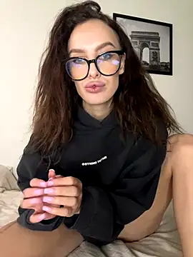 Snapshot of goodgirldevil chatting on 25, 11, 2025 goodgirldevil online show from 25, 11, 2025