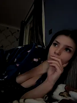 Snapshot of Naughty_CrystalXX chatting on 2, 10, 2025 Naughty CrystalXX online show from 2, 10, 2025