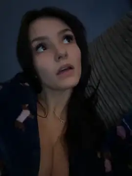 Snapshot of Naughty_CrystalXX chatting on 5, 10, 2025 Naughty CrystalXX online show from 5, 10, 2025