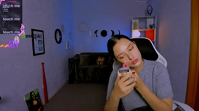 miki-niki online show from 26, 9, 2025