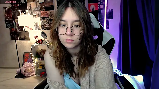 Snapshot of ameliameadd chatting on 18, 9, 2025 ameliameadd online show from 18, 9, 2025