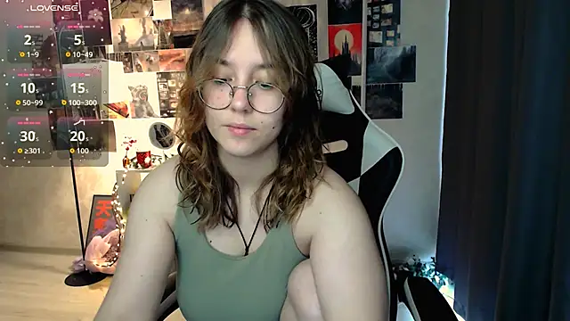 Snapshot of ameliameadd chatting on 28, 9, 2025 ameliameadd online show from 28, 9, 2025