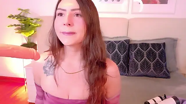 Snapshot of Heraa_Piett chatting on 10, 11, 2025 Heraa Piett online show from 10, 11, 2025