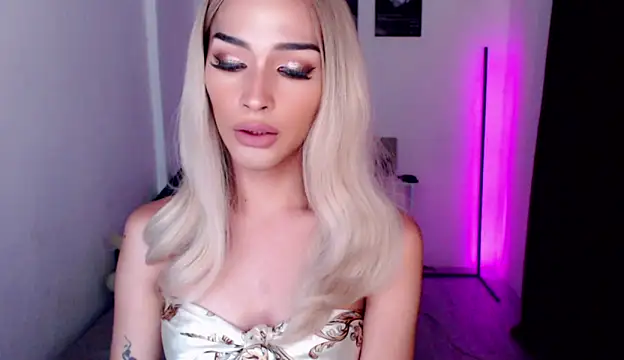 Alicegreenexx online show from 13, 4, 2026