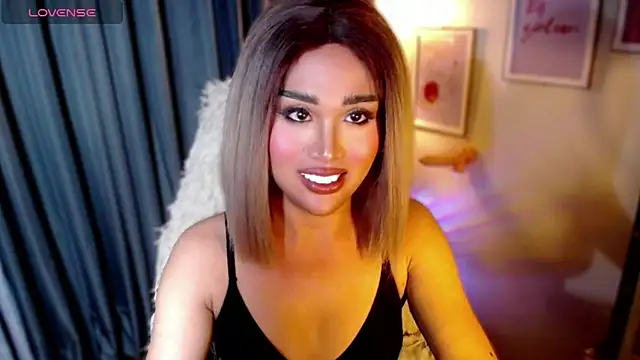 urmidnightcravingsxx online show from 27, 5, 2026