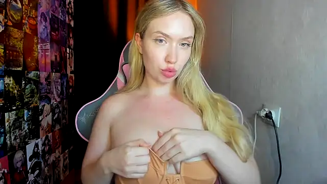 NicoleRiccii online show from 8, 9, 2025