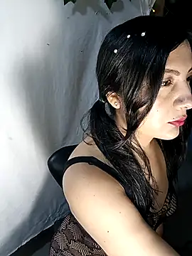 lunna 07 online show from 25, 3, 2026