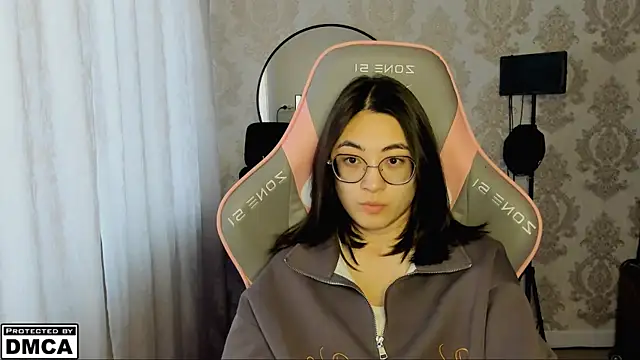 Snapshot of MeilideQian1 chatting on 7, 10, 2025 MeilideQian1 online show from 7, 10, 2025